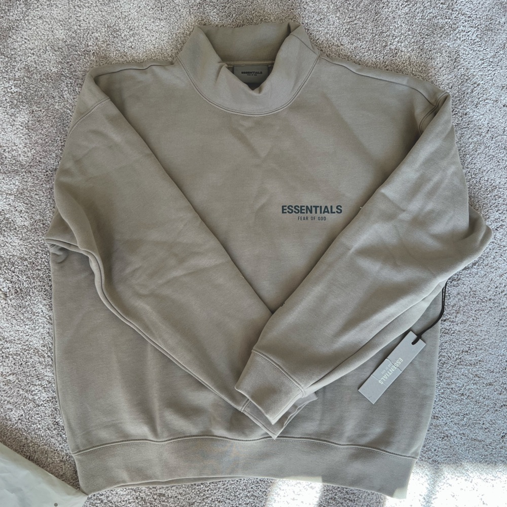 Fear of God Essentials Pullover Mockneck - String - Beige / MD